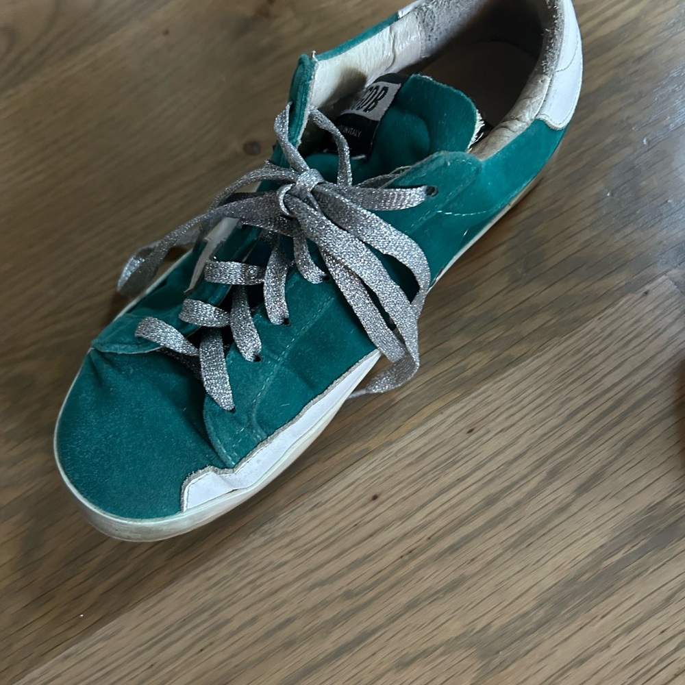 Golden Goose sneakers! Great shape! Awesome color!
